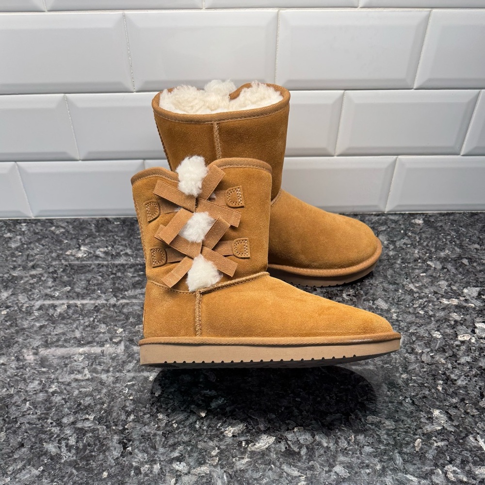 NEW Koolaburra by UGG Victoria Boots